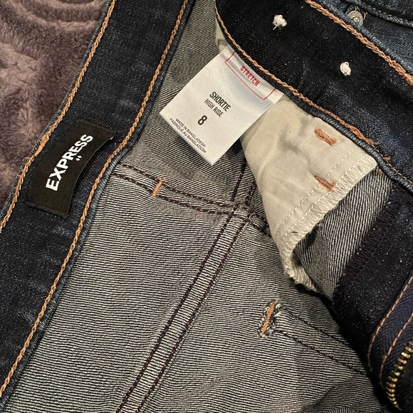 EXPRESS Jean Shorts: Shortie/ High rise/ Size: 8 - Picture 3 of 3